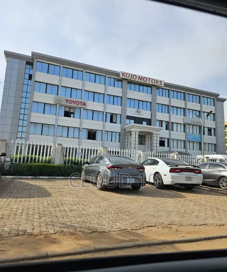 Office Space in Mabushi