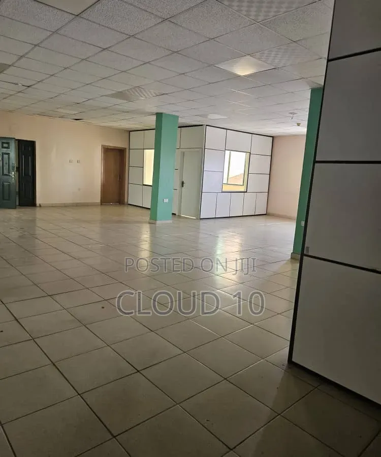 Office Space in Mabushi