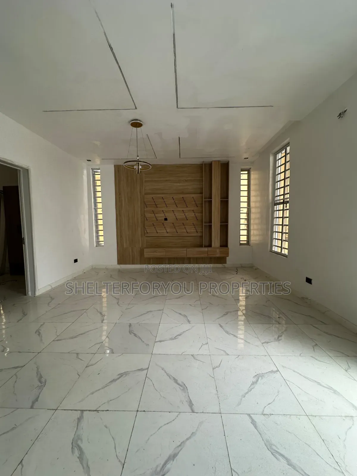 4bdrm Duplex in Ikota for sale in Ikota