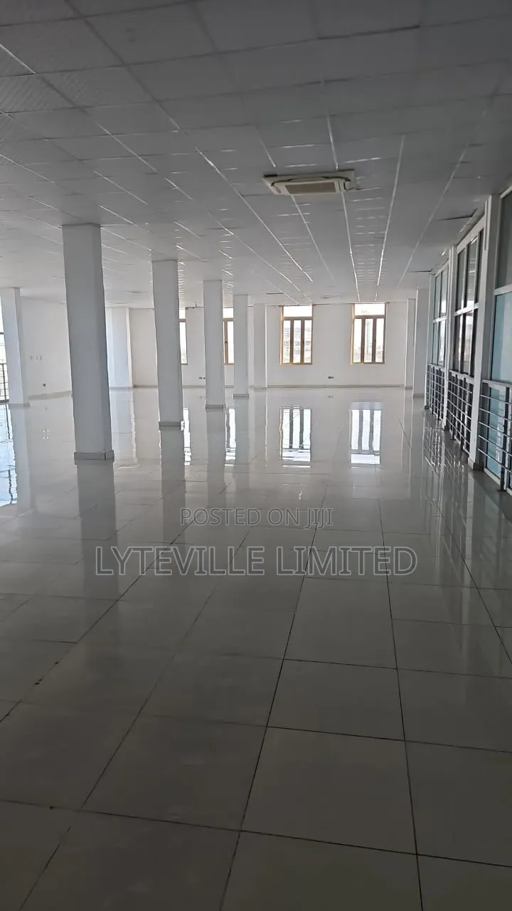 Office/Shop Space 507.24sqm in Lekki Phase 1