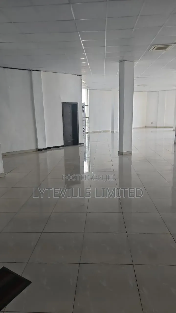 Office/Shop Space 507.24sqm in Lekki Phase 1