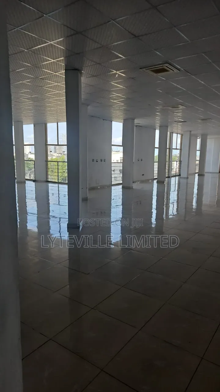 Office/Shop Space 507.24sqm in Lekki Phase 1