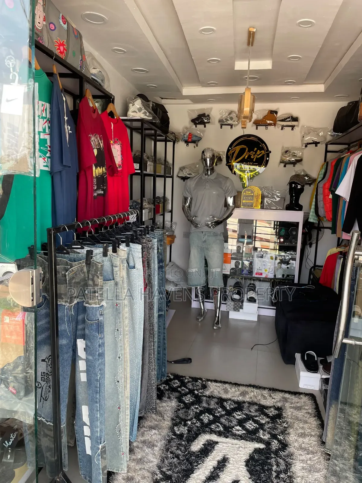 Shop Space for Sale (Lugbe) in FHA