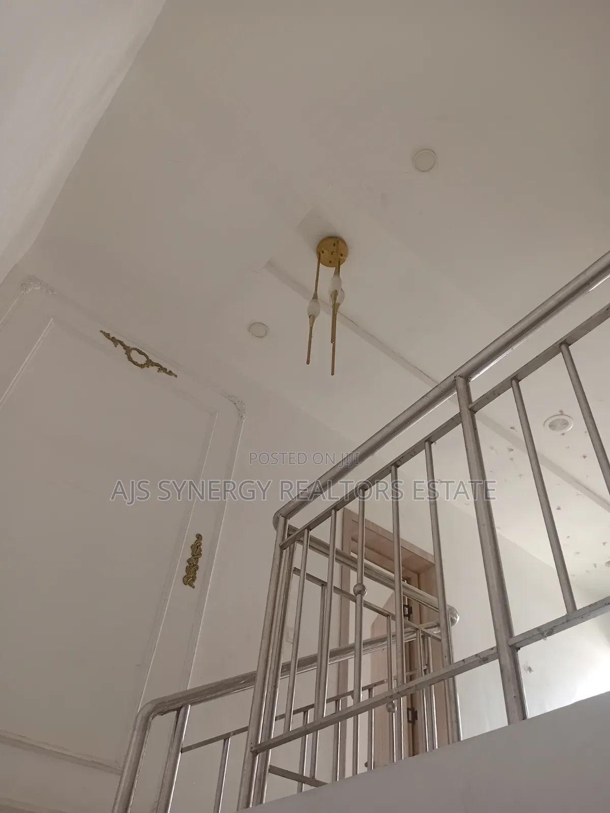 4bdrm Duplex in Lekki Expressway for sale in Lekki Expressway