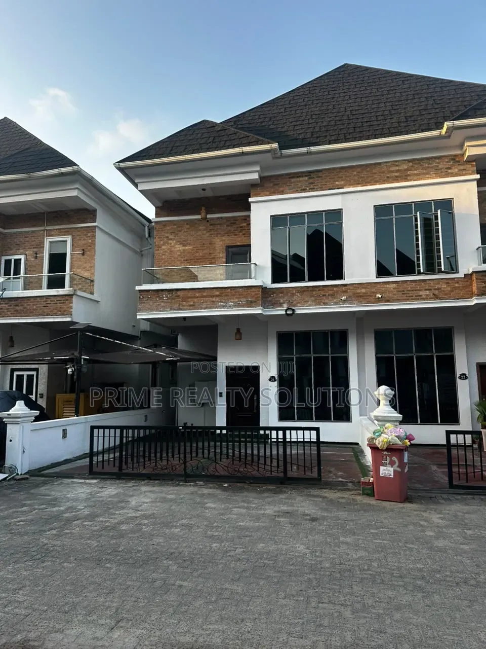 4bdrm Duplex in 𝐂𝐡𝐞𝐯𝐫𝐨𝐧 𝐥𝐞𝐤𝐤𝐢, Chevron for rent in Chevron