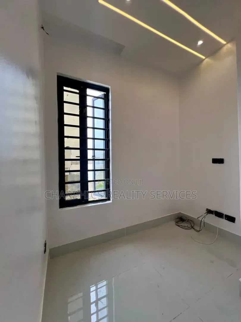 3bdrm Duplex in Off Lekki-Epe Expressway for sale in Off Lekki-Epe Expressway