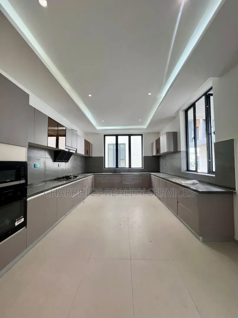 5bdrm Duplex in Ikoyi S.W for sale in Ikoyi S.W