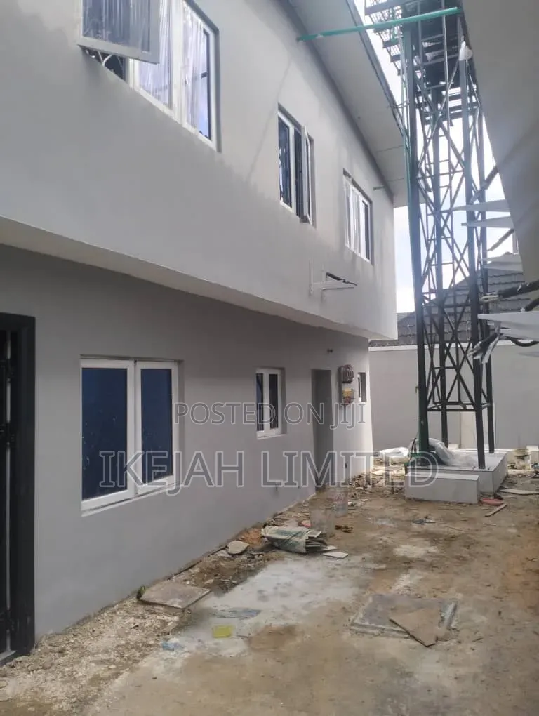 3bdrm Block of Flats in Ifako-Ogba for sale in Ifako-Ogba