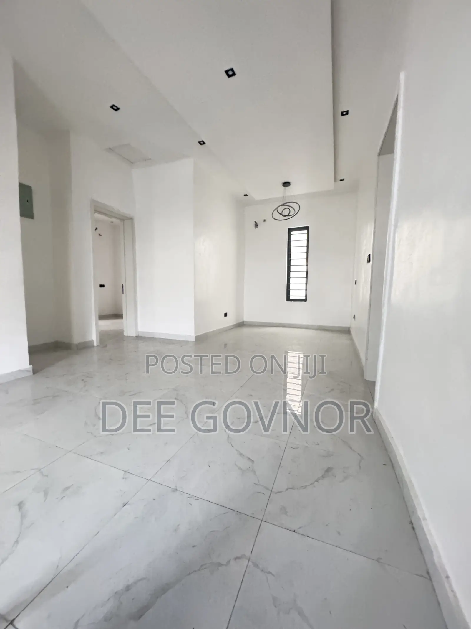 4bdrm Duplex in Idado for sale in Idado
