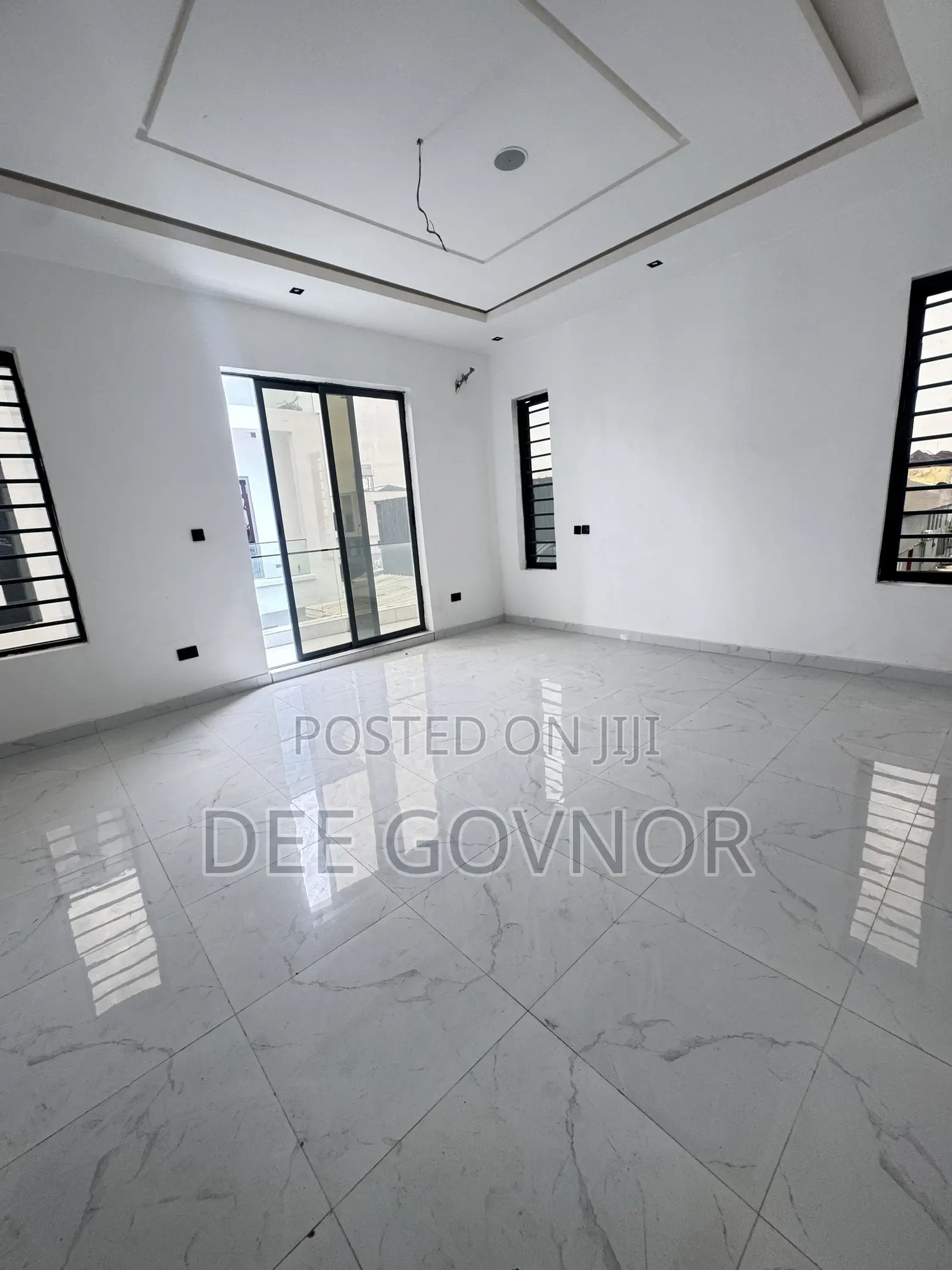 4bdrm Duplex in Idado for sale in Idado