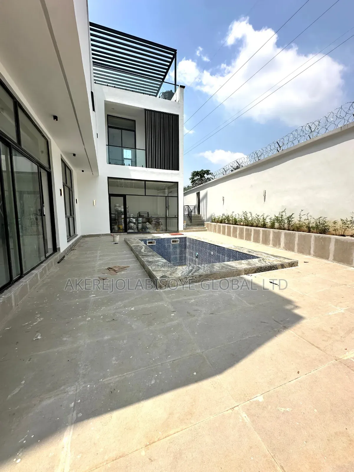 7bdrm Duplex in Guzape Abuja for sale in Guzape District