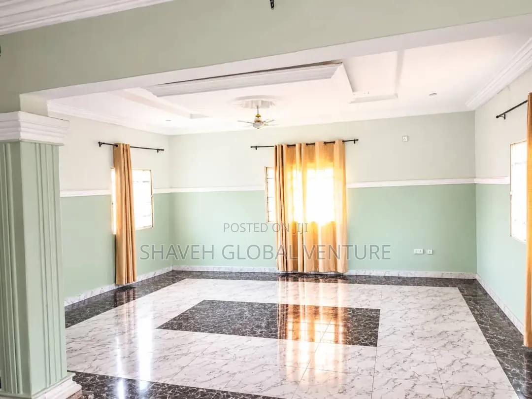 Furnished 3bdrm Apartment in Idoro Road, Uyo for rent in Uyo