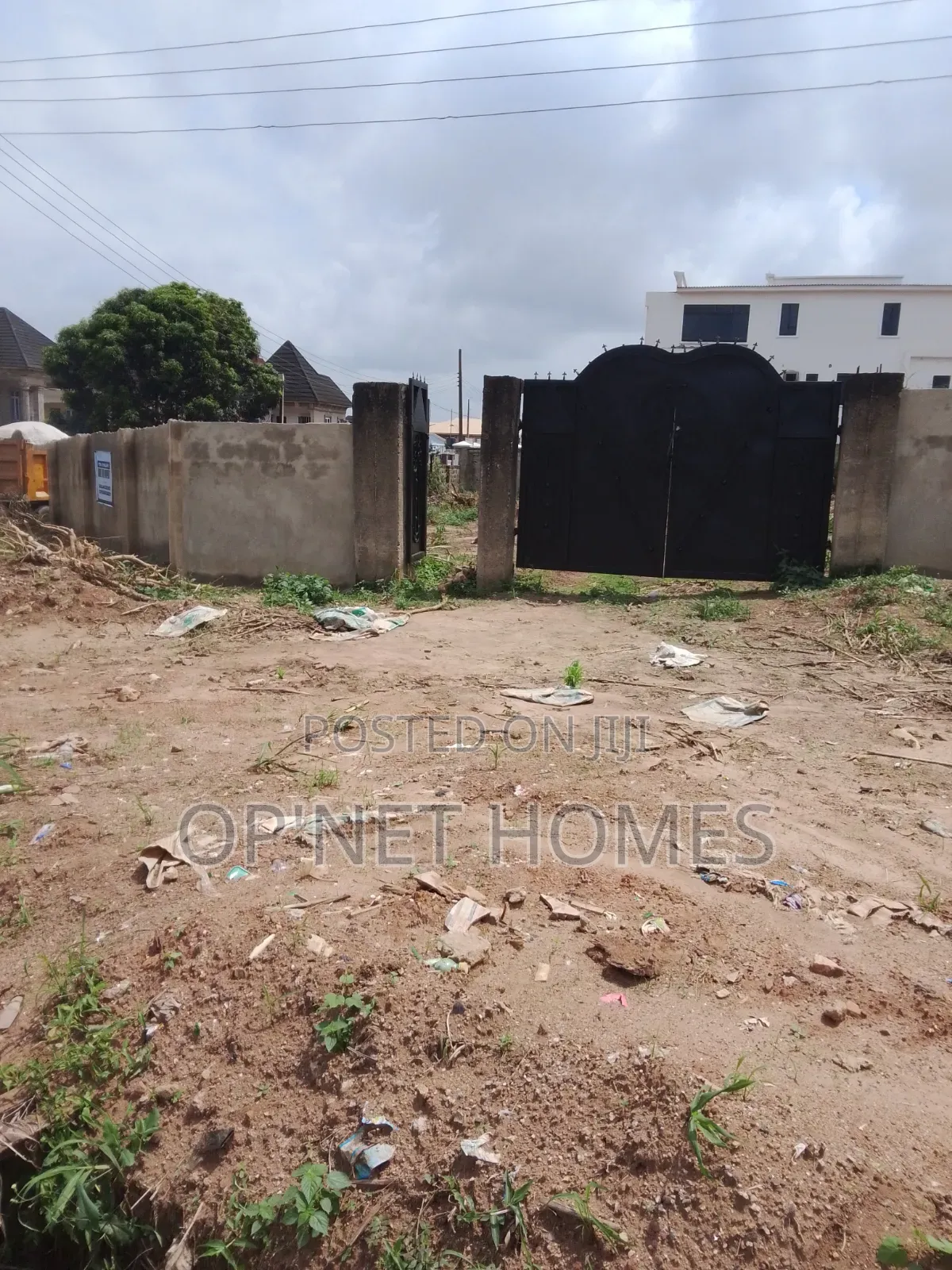 Fenced 1843sqm of Land Facing a Tarred Road Is Available in Akure