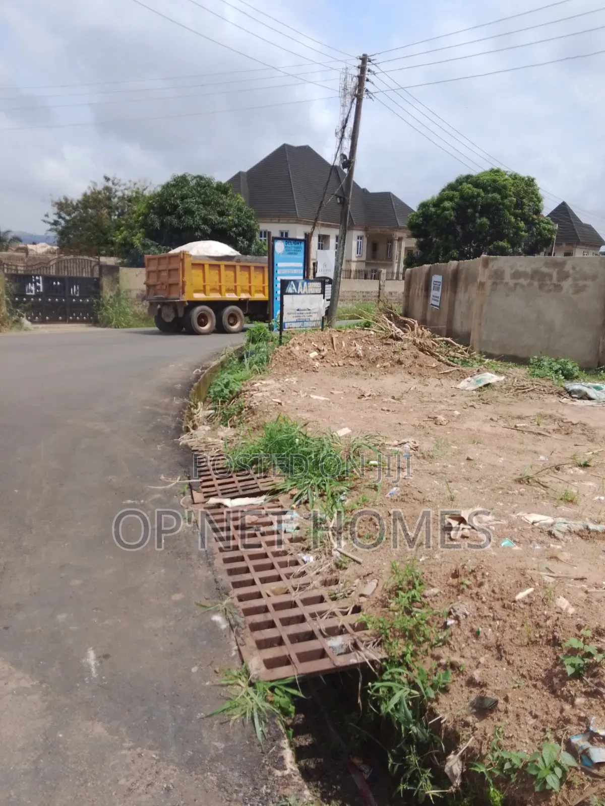 Fenced 1843sqm of Land Facing a Tarred Road Is Available in Akure