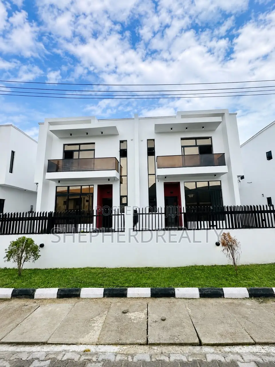 4bdrm Duplex in Sangotedo for sale in Sangotedo
