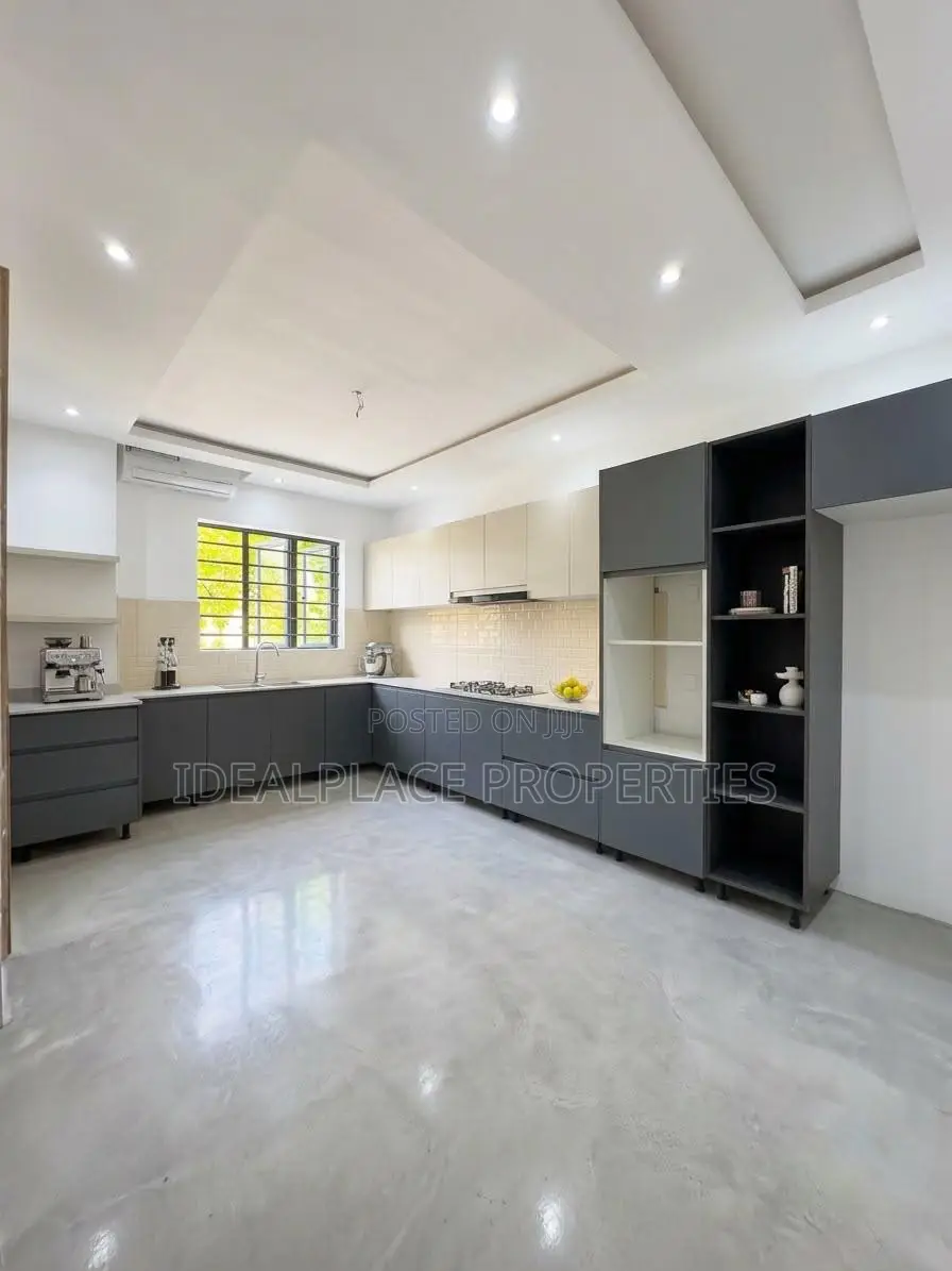 4bdrm Townhouse/Terrace in Victoria Island for sale in Victoria Island
