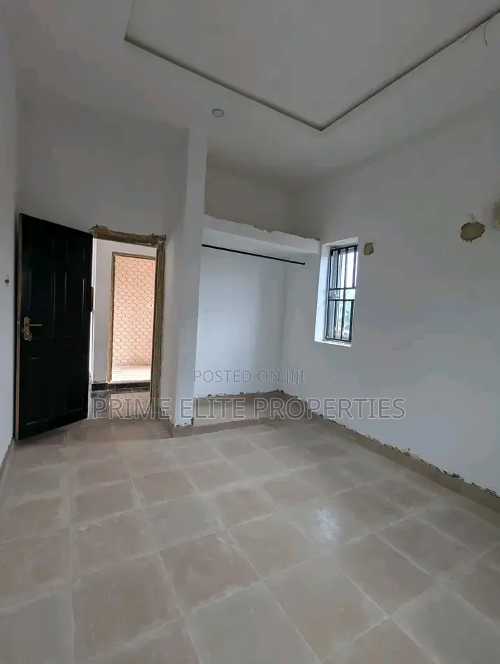 1bdrm Block of Flats in Off Nwaniba Road Up for rent in Uyo