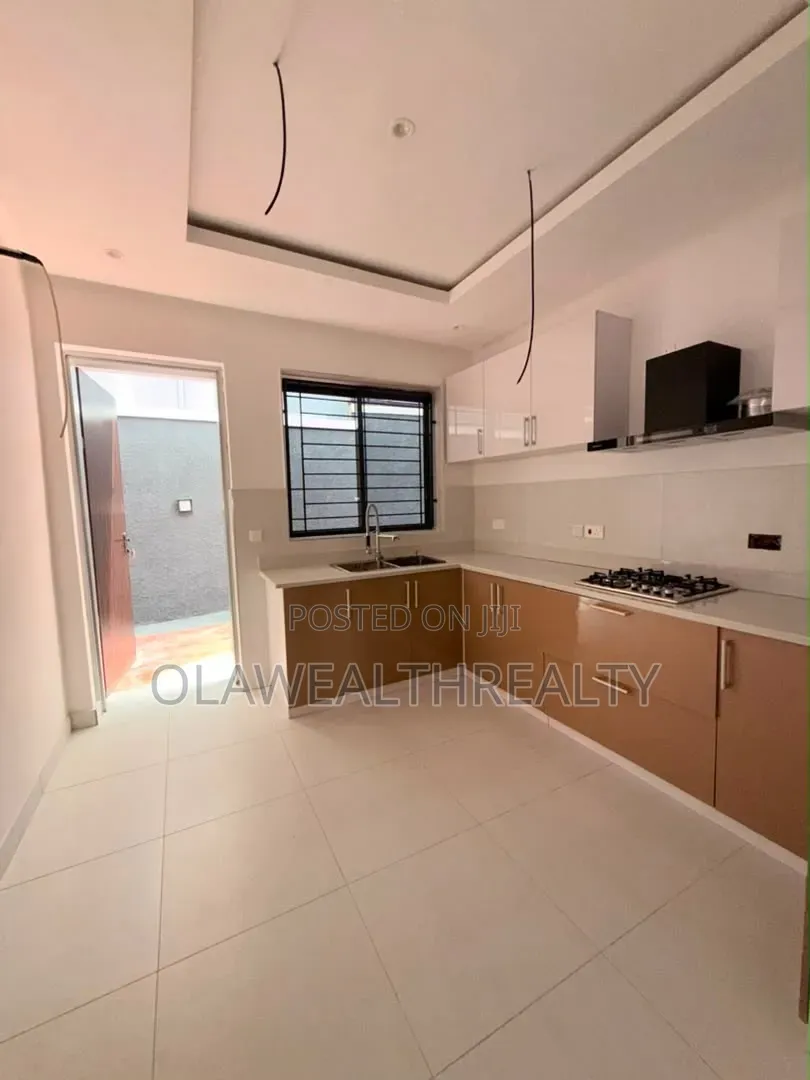 4bdrm Duplex in Awuse Estate, Opebi for sale in Opebi