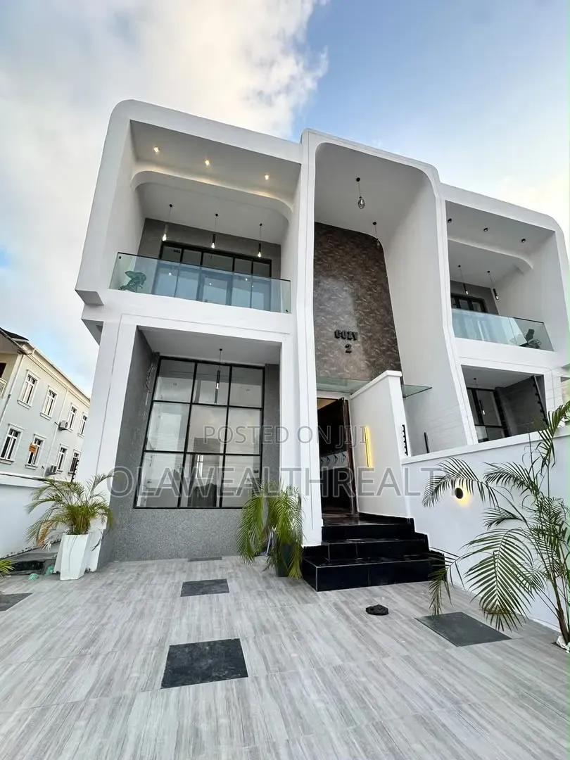 5bdrm Duplex in Off Lekki-Epe Expressway for sale in Off Lekki-Epe Expressway