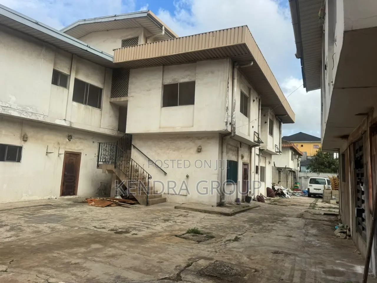 3bdrm Block of Flats in Ago Palace for sale in Ago Palace