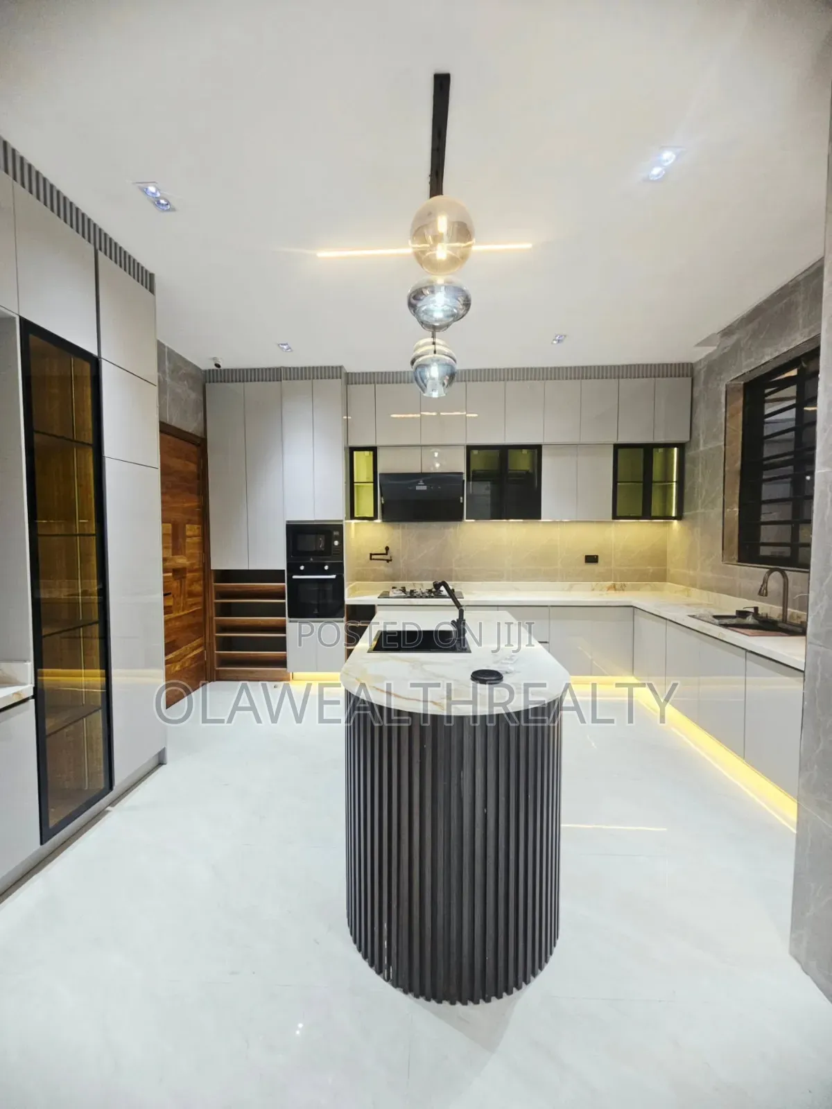 5bdrm Duplex in VGC / Ajah for sale in VGC / Ajah