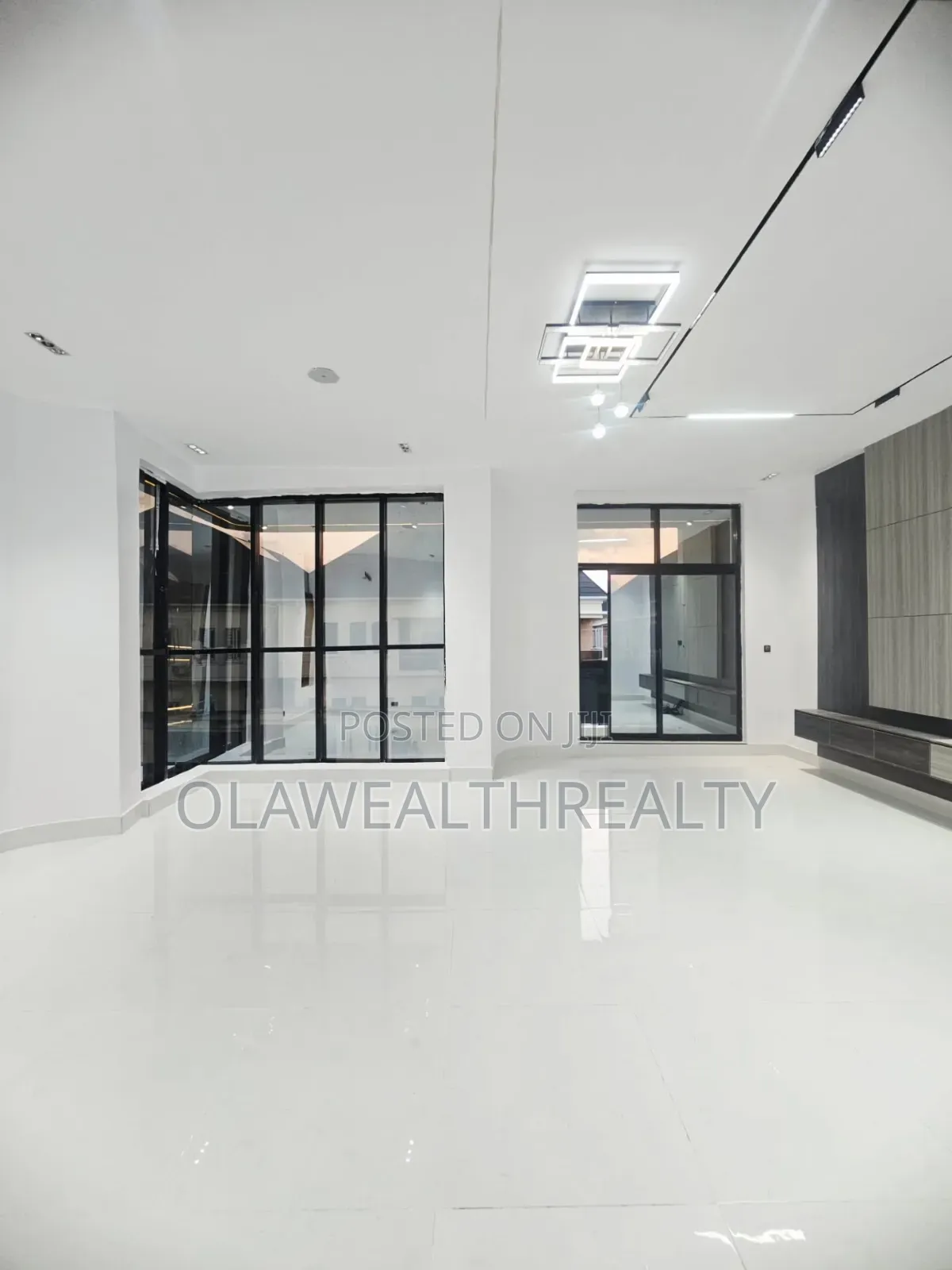 5bdrm Duplex in VGC / Ajah for sale in VGC / Ajah
