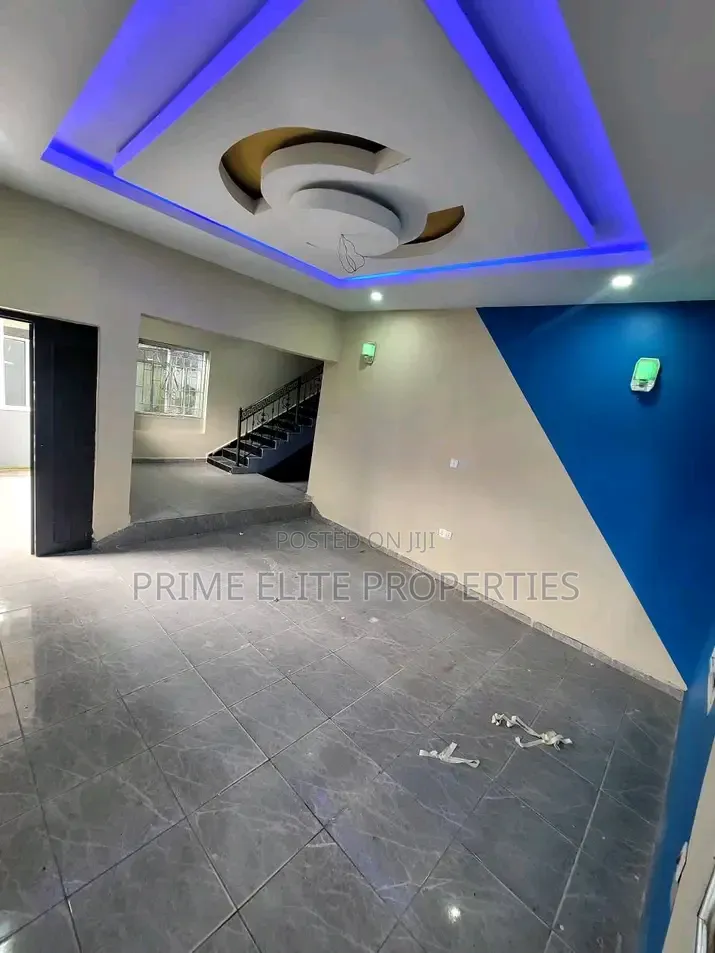 3bdrm Duplex in Ikot Abasi, Uyo for rent in Uyo
