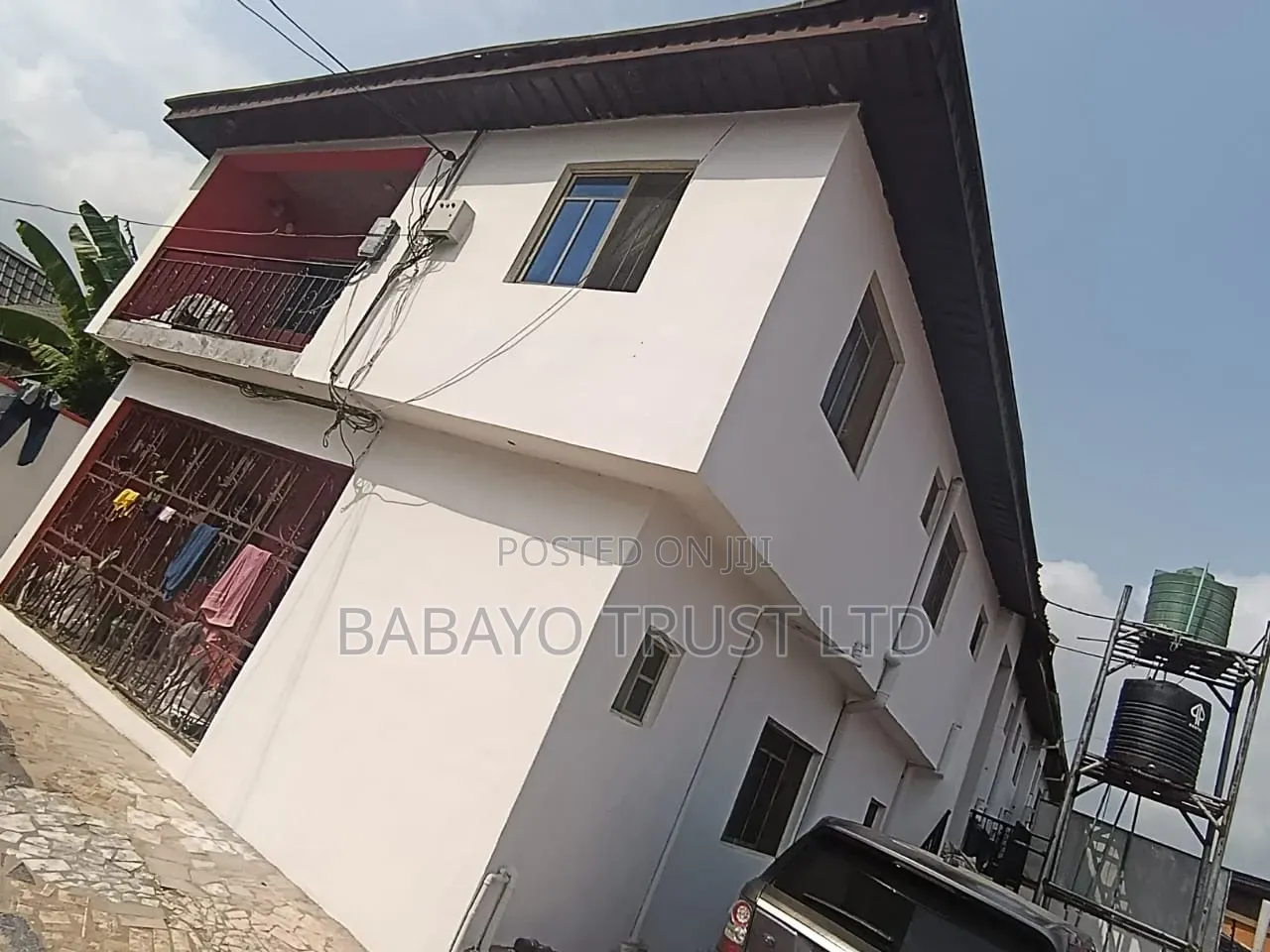 12bdrm Block of Flats in Abaranje for sale in Abaranje