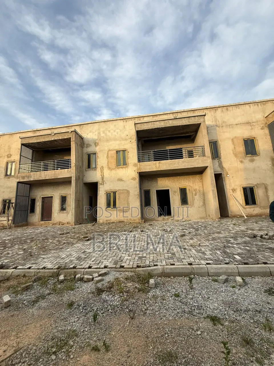 4bdrm Duplex in Kuje for sale in Kuje