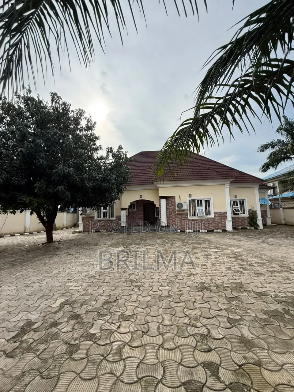 5bdrm Bungalow in Kuje for sale in Kuje