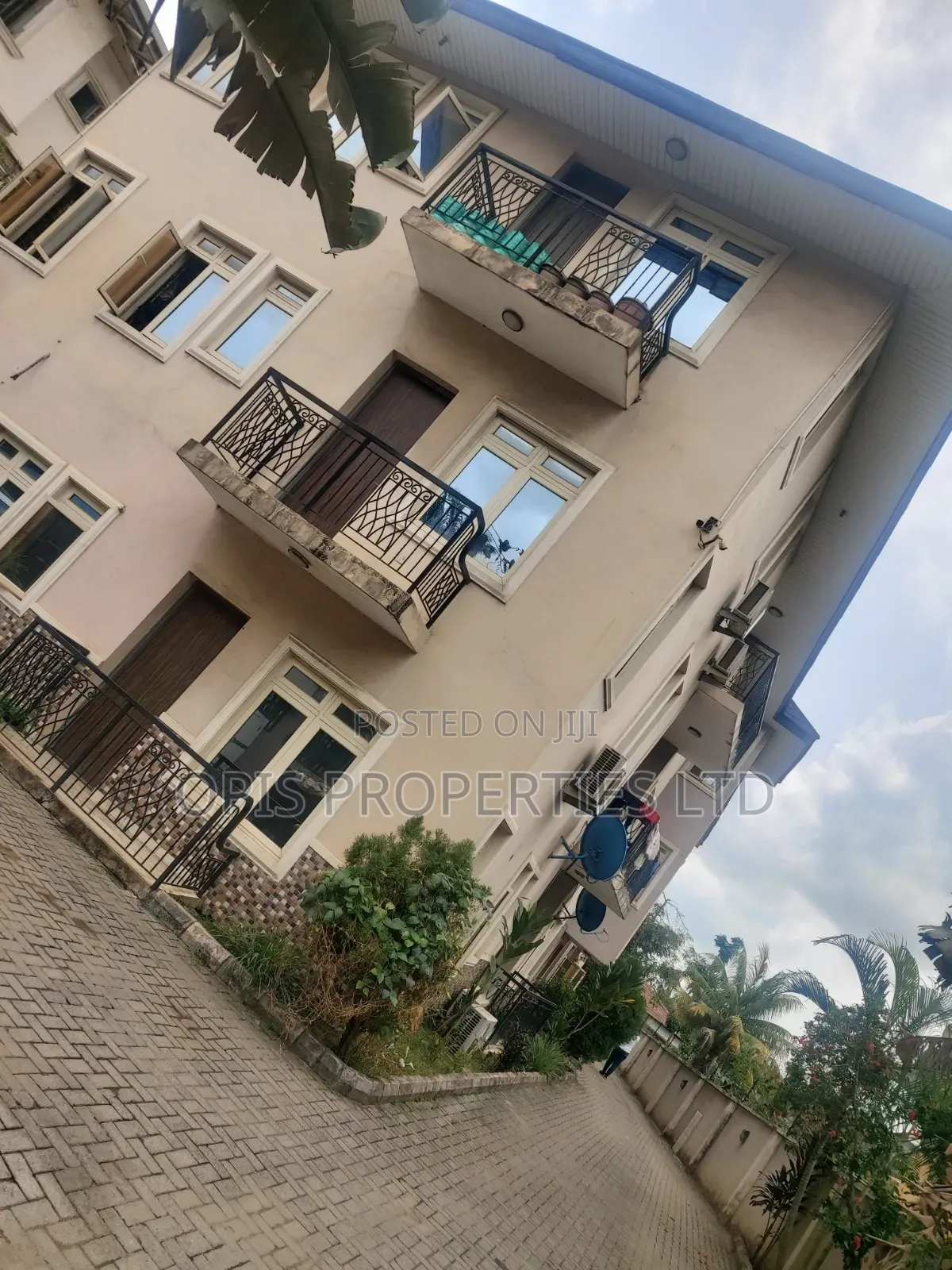 3bdrm Block of Flats in Ikeja GRA for rent in Ikeja GRA