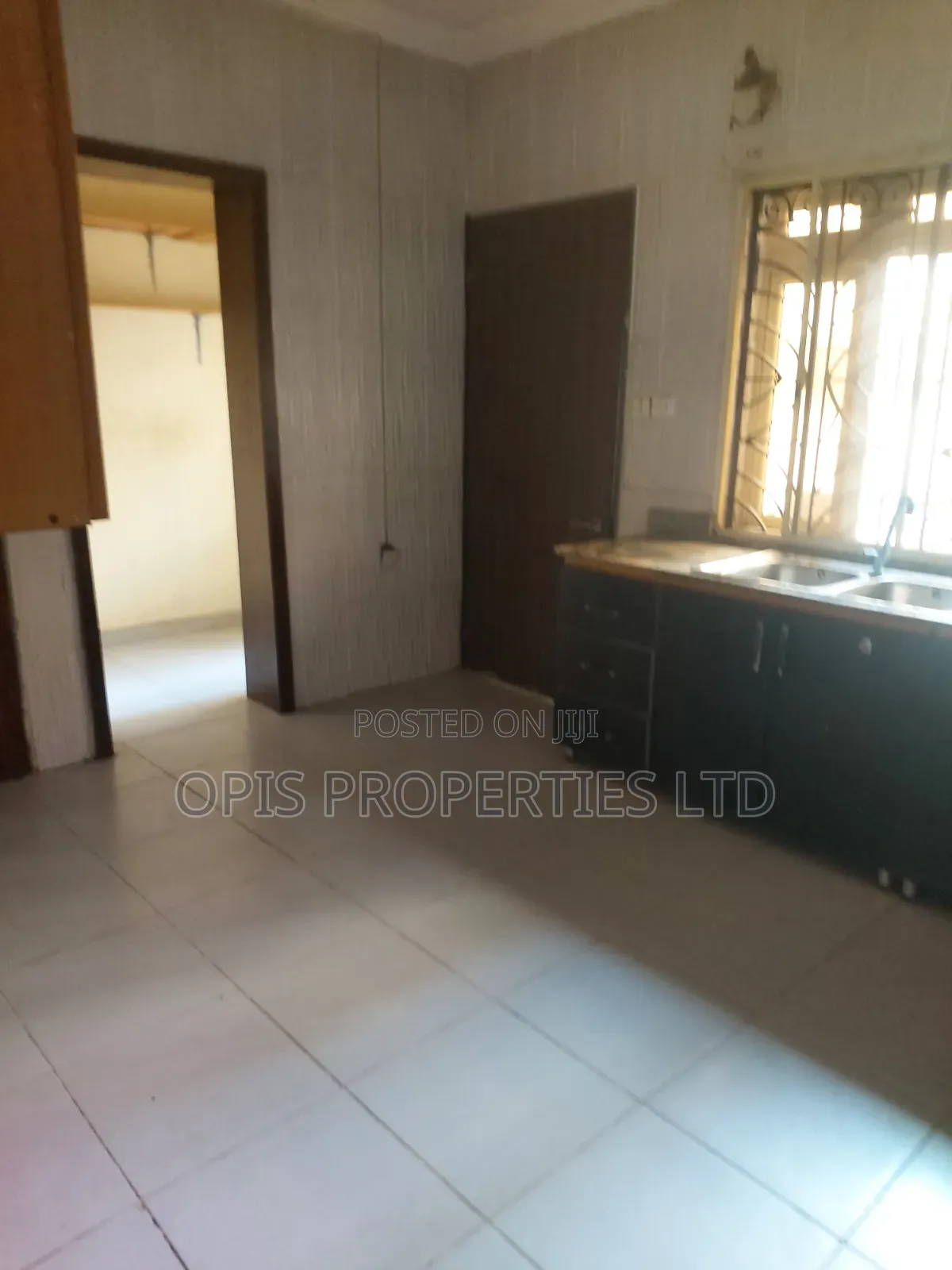 3bdrm Block of Flats in Ikeja GRA for rent in Ikeja GRA