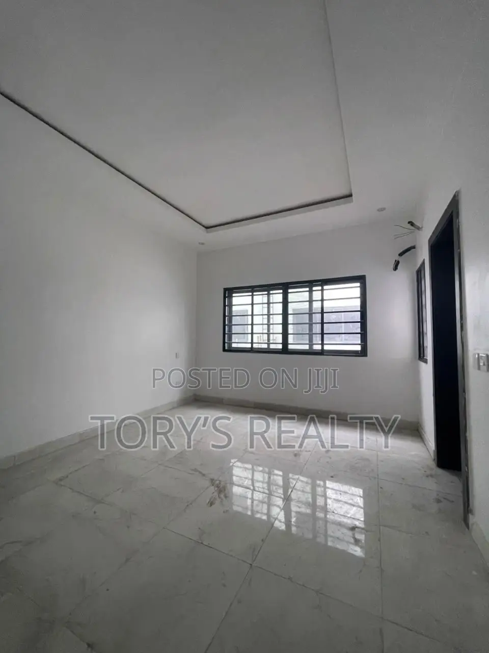 4bdrm Duplex in Lekki Phase 1 for rent in Lekki Phase 1