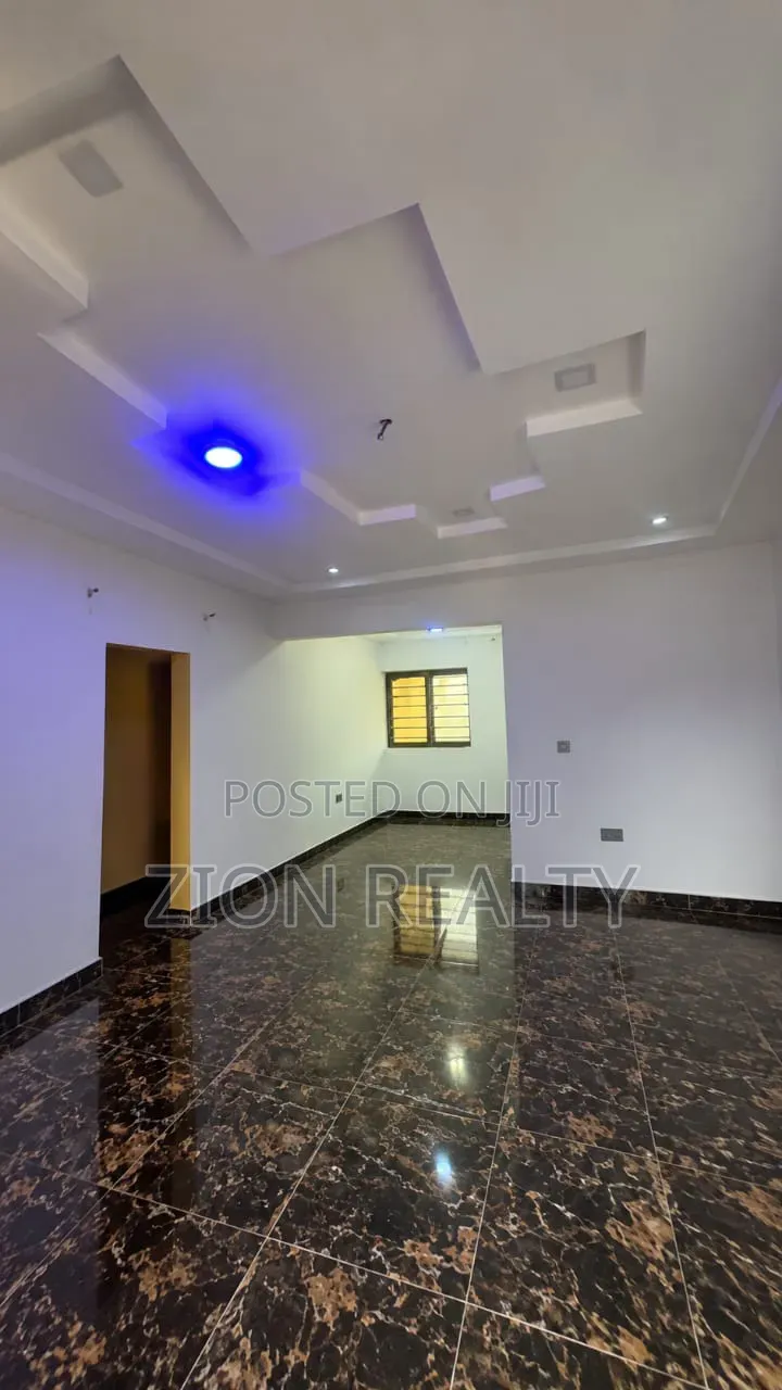 2bdrm Apartment in Kajola, Lakowe for rent in Lakowe