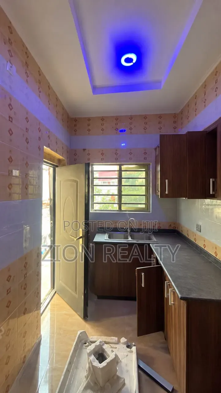 2bdrm Apartment in Kajola, Lakowe for rent in Lakowe
