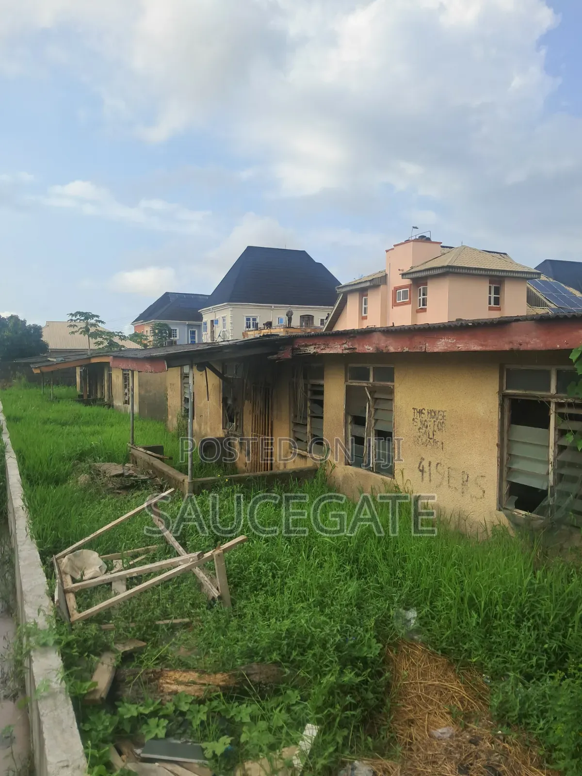 4bdrm Bungalow in Ngi Npf Estate, Satellite Town for sale in Satellite Town