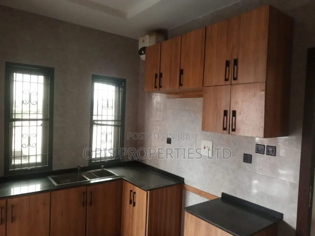 2bdrm Block of Flats in Palmgroove Estate, Coker Road for rent in Coker Road
