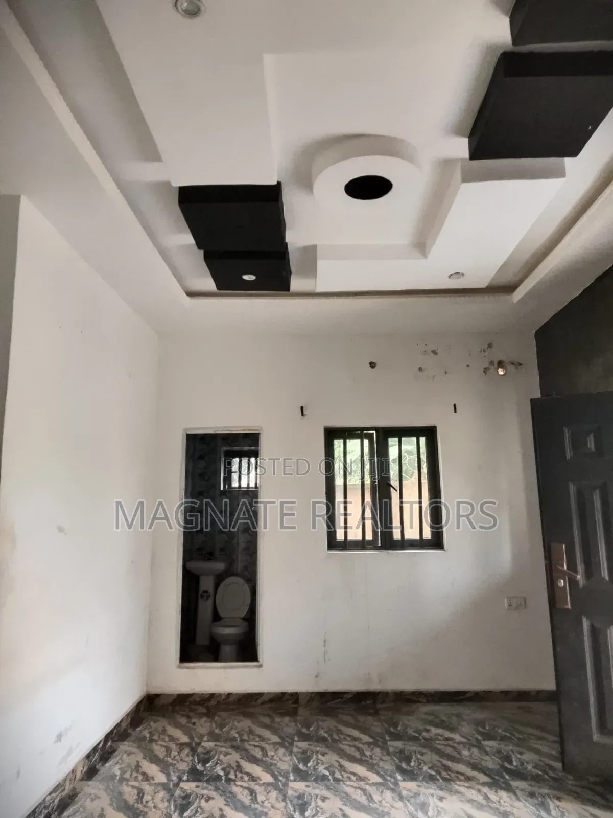3bdrm Bungalow in Uyo for sale in Uyo