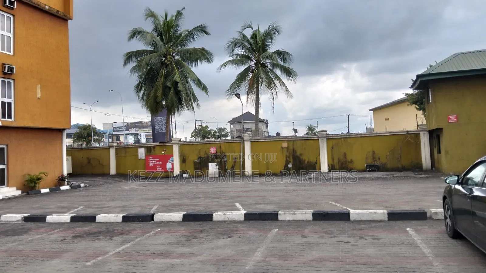 To Let / Lease : 72 Room Hotel in Port Harcourt in Trans Amadi