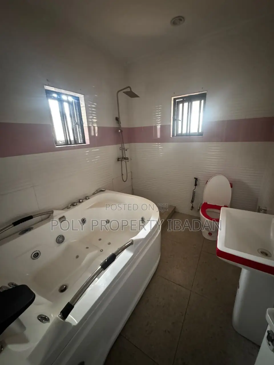 6bdrm Duplex in Oluyole Estate, Ibadan for rent in Ibadan