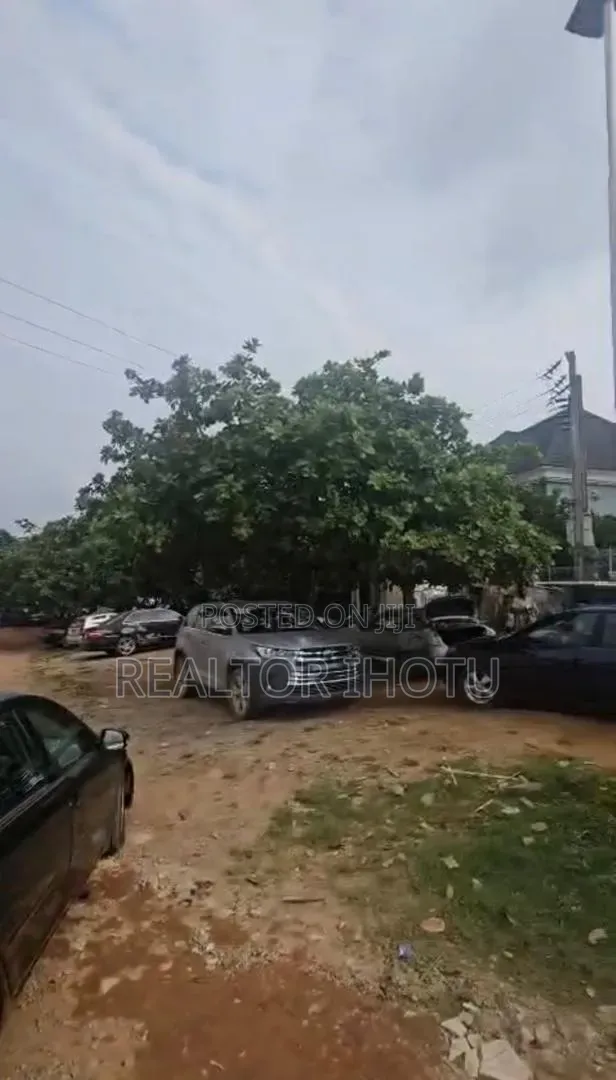 1800sqm, HOT DISTRESS SALE! Built Up! Residential, C of O in Kaura