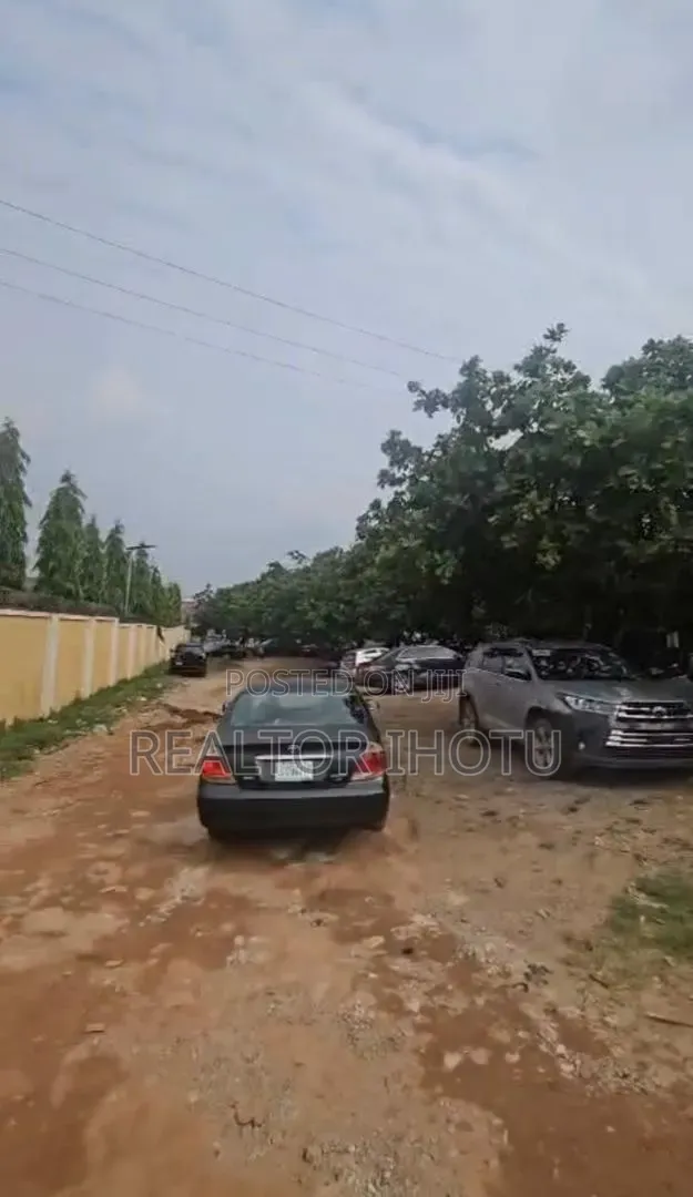 1800sqm, HOT DISTRESS SALE! Built Up! Residential, C of O in Kaura