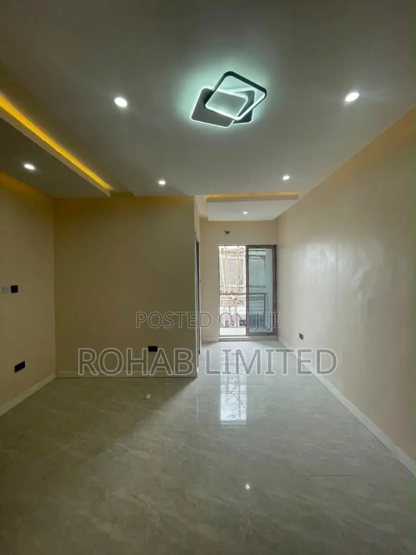 4bdrm Duplex in Providence Court, Awoyaya for sale in Awoyaya