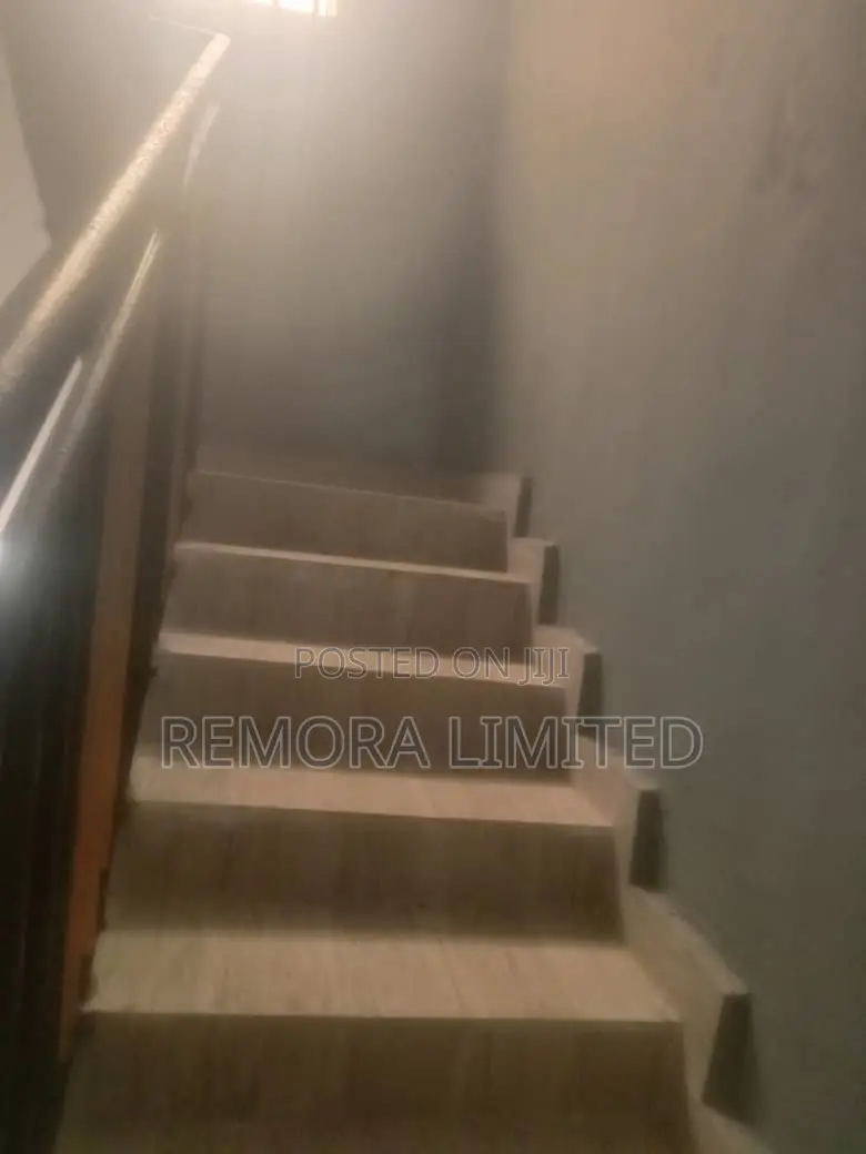 3bdrm Block of Flats in Akesan for rent in Akesan