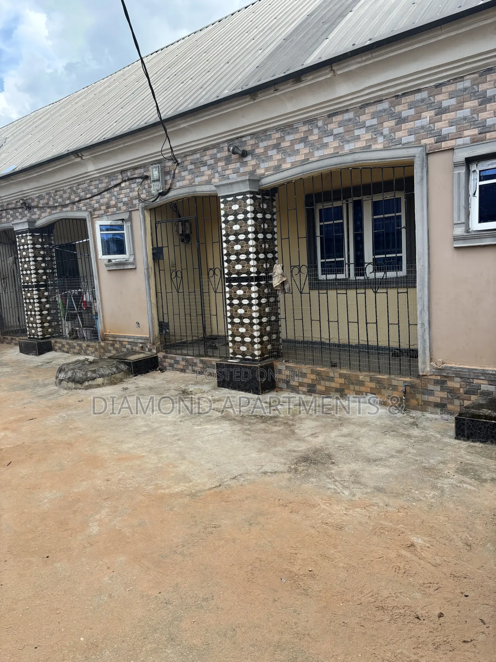 3bdrm Block of Flats in Diamond Apartments, Ethiope East for sale in Ethiope East