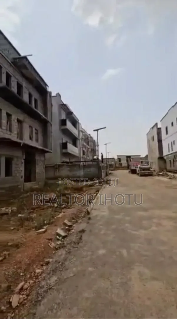 6bdrm Duplex in Katampe (Main) for Sale in Katampe (Main)