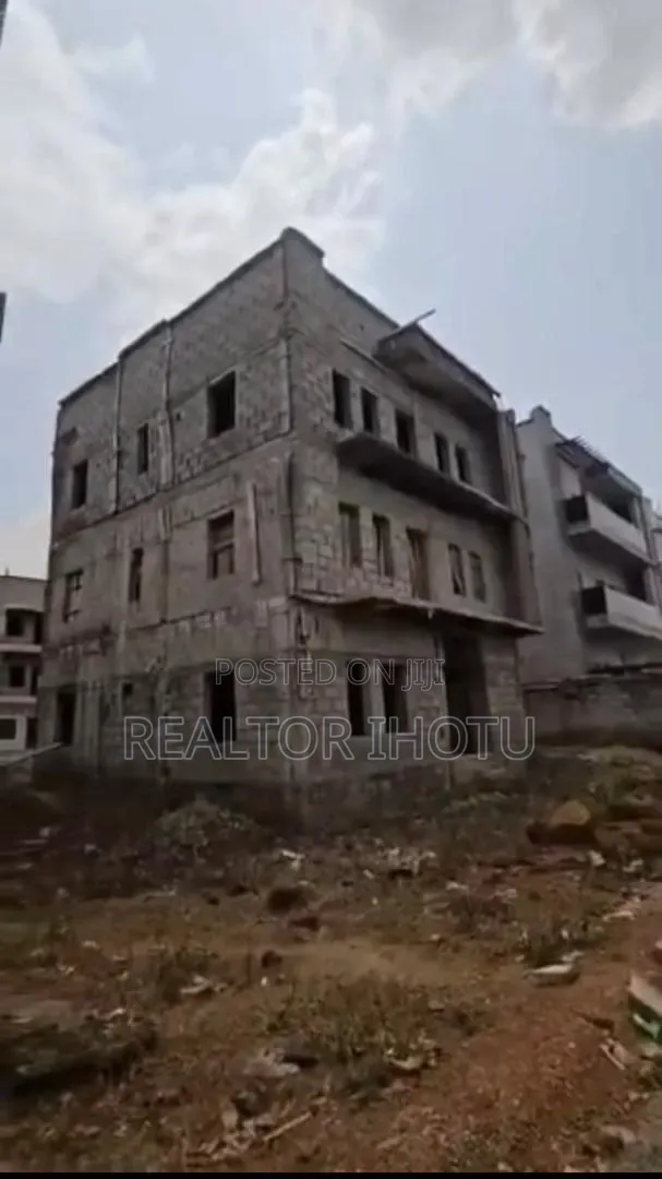 6bdrm Duplex in Katampe (Main) for Sale in Katampe (Main)