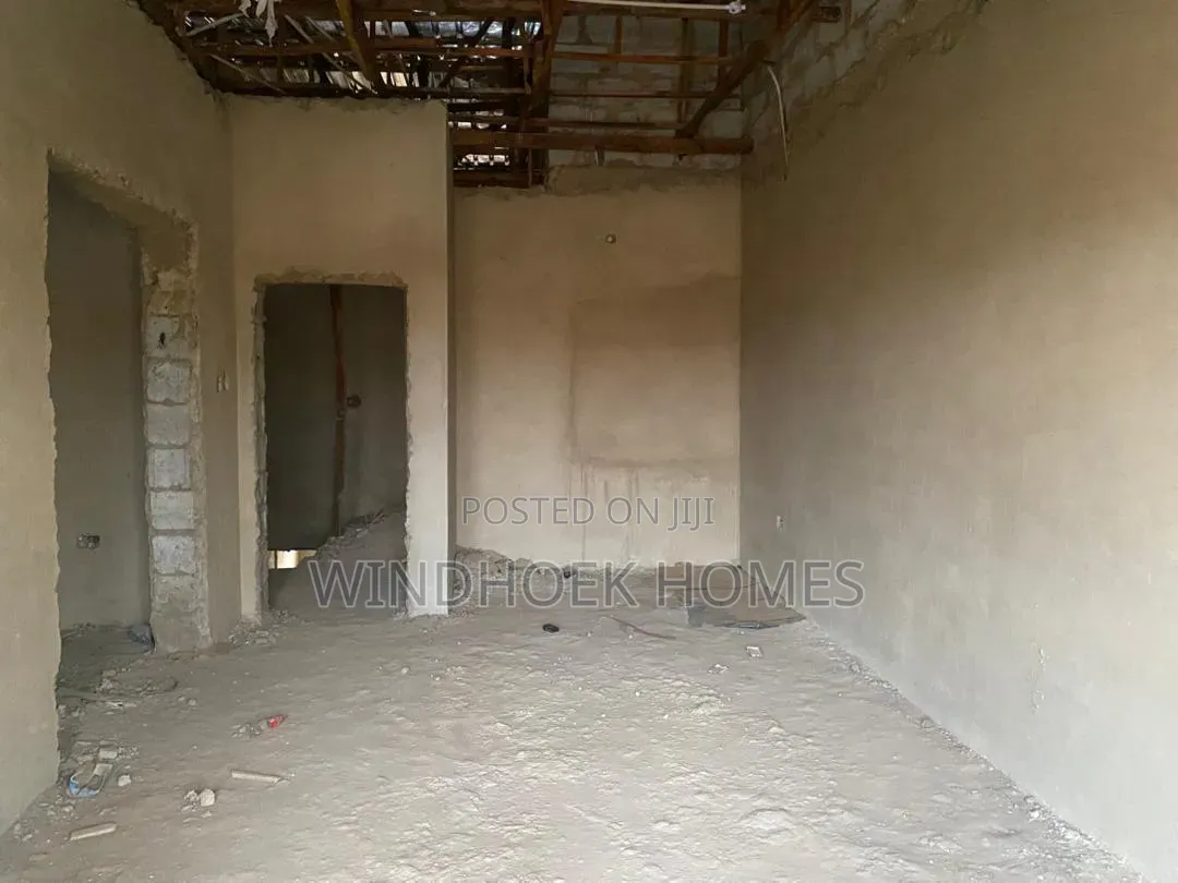 4bdrm Duplex in Sabon Lugbe for sale in Sabon Lugbe