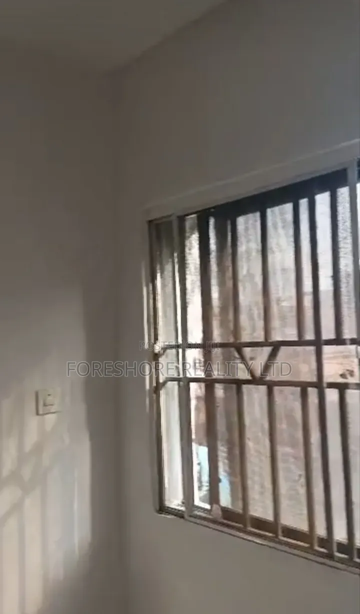 Mini Flat in Ago for rent in Ago Palace