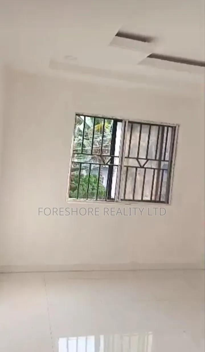Mini Flat in Ago for rent in Ago Palace